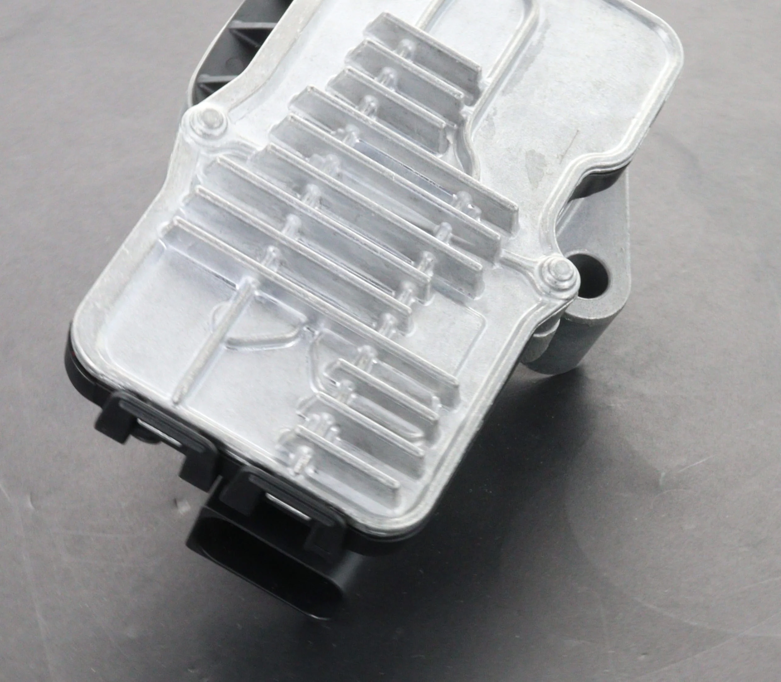Porsche Transfer case motor 95861875509 - Image 5